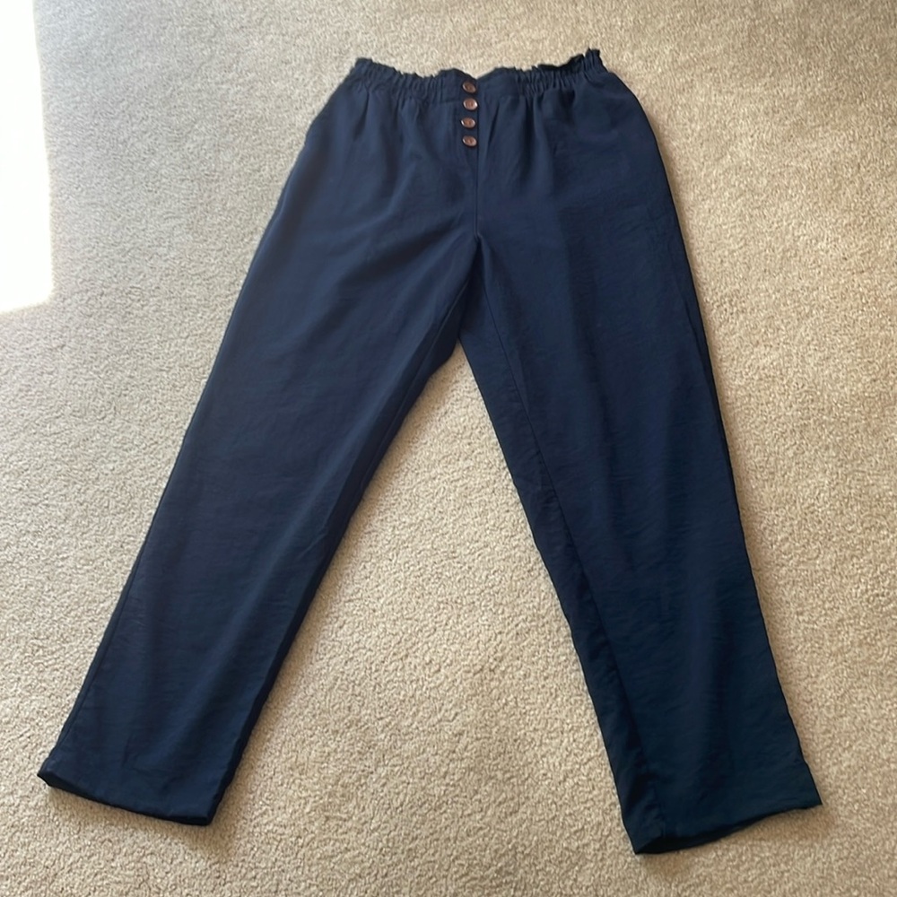 Navy blue linen pants.